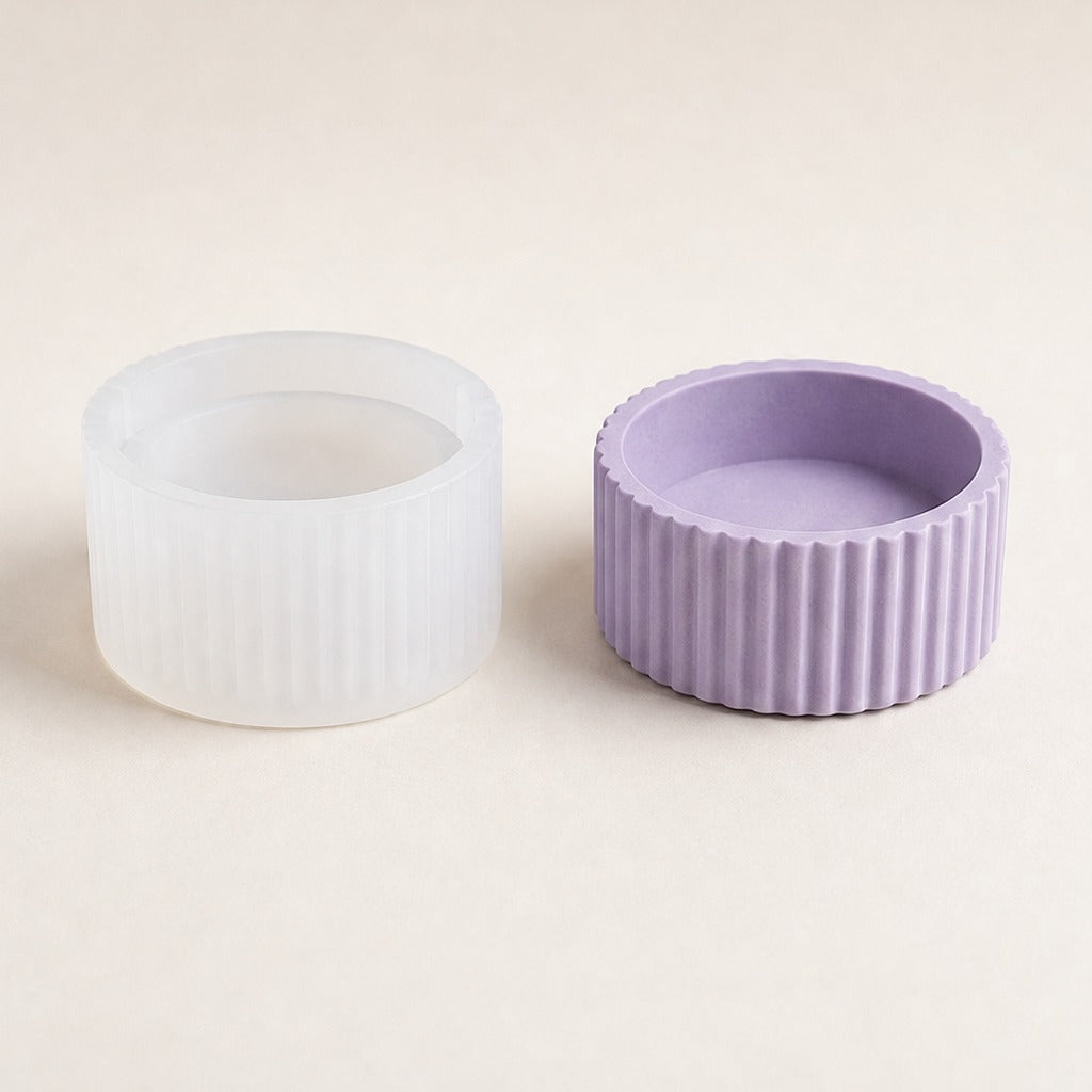 Flexible silicone mold for casting home decor – short ribbed jar – ⌀ 8.2 × 4 cm