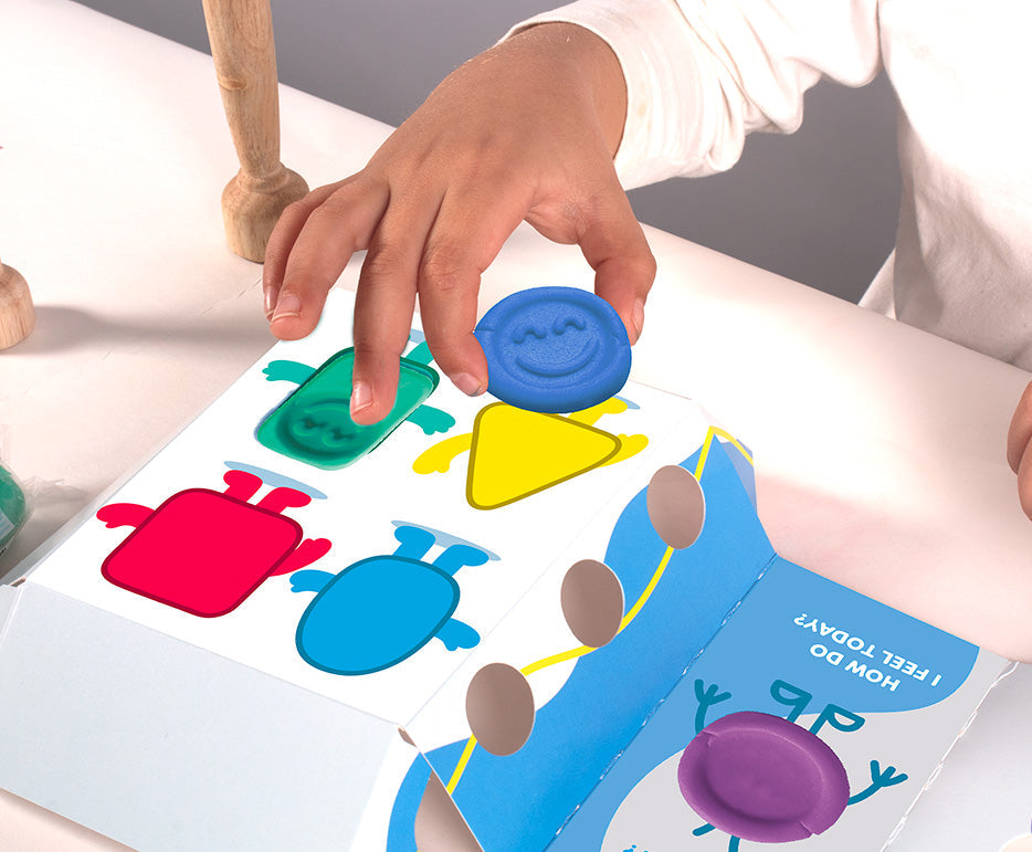 Jovi My First Soft Natural Modeling Clay, 4 x 38 g + 3 Wooden Emotions Stamps