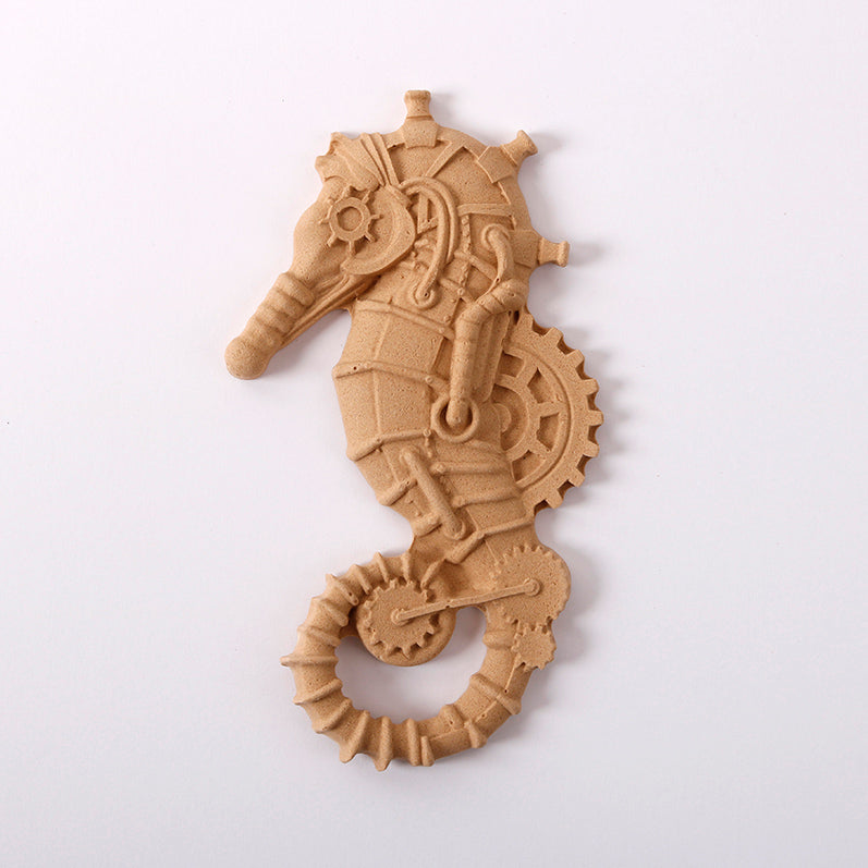 Pentart Elastic Wood Seahorse 7 x 13 cm