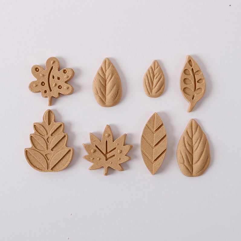 Pentart Flexible Wooden Leaves, 3 x 2.9 cm, Set of 8