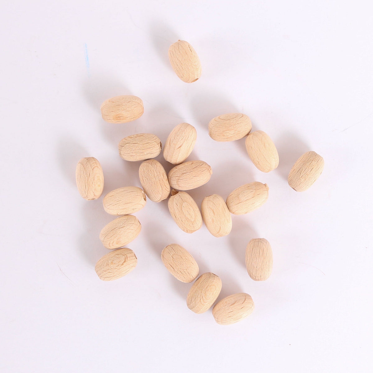 Pentart Wooden Oval Beads 15 mm, 20 pcs