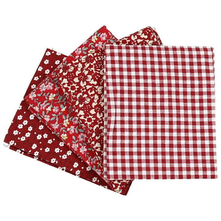 Red Patchwork Fabric, Set of 4, 45 x 55 cm