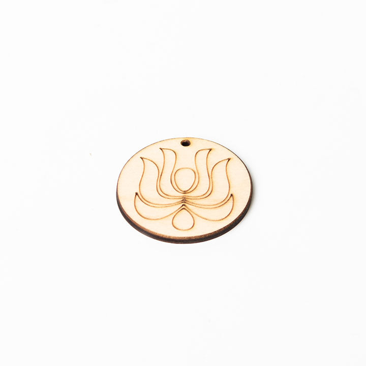 Wooden Jewelry-Making Cutout, Circle with Ornament, 4.5 cm